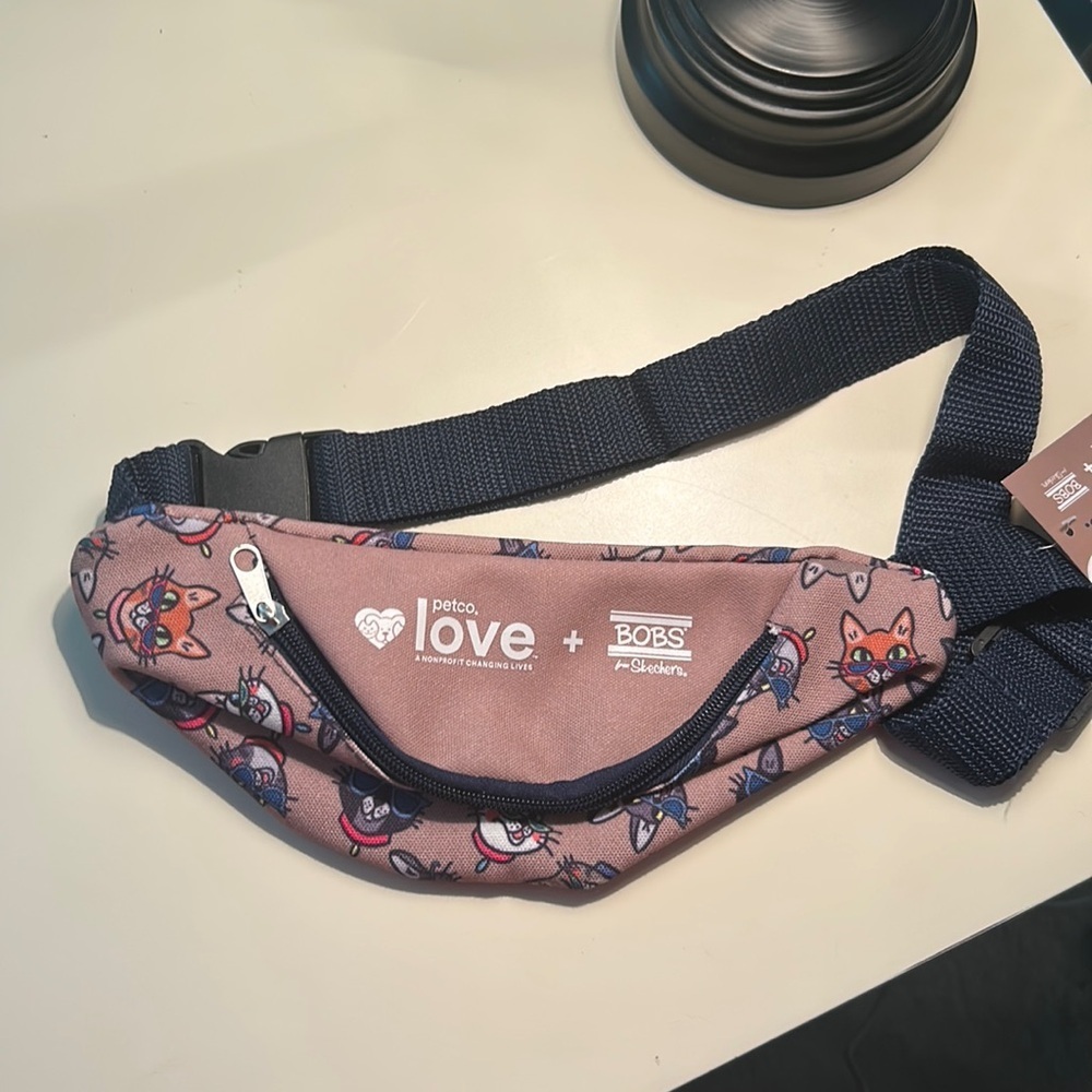 Sketchers Fanny pack